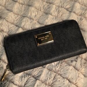 Michael Kors Black and Gold Zip Wallet